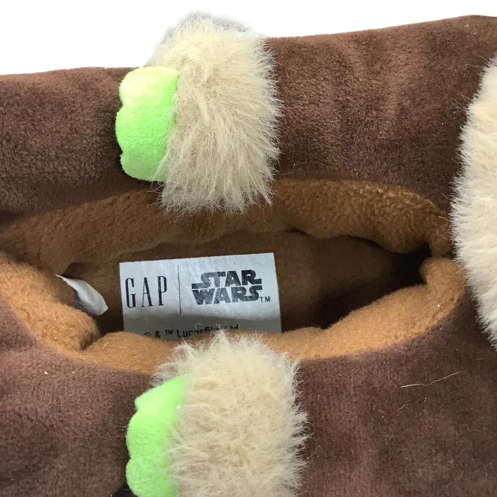 Gap Star Wars Baby Yoda Plush Slippers Youth 1-2 Soft & Cozy Comfy Non-slip Sole